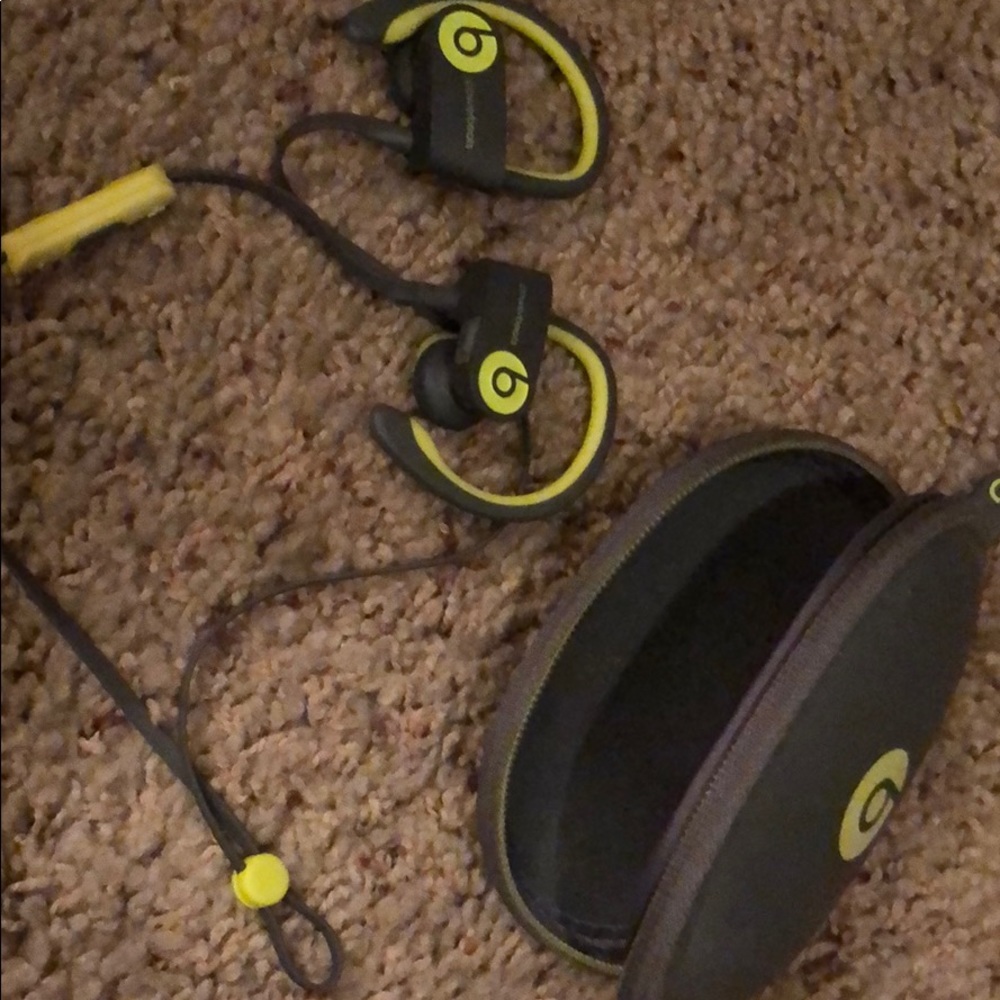 Powerbeats 2 wireless